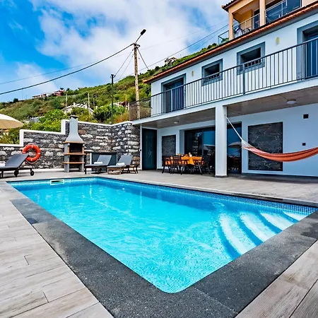 וילה Da Bisa With Heated Swiming Pool